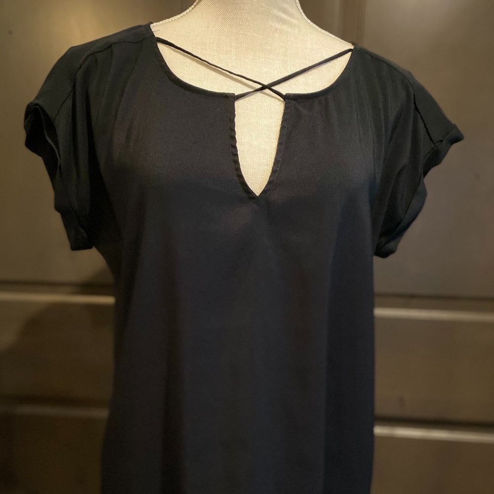 Express Blouse - Picture 2 of 7